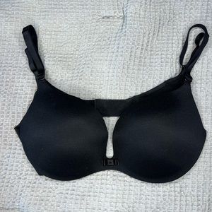 Victoria’s Secret Plunge Push Up Bra 32D